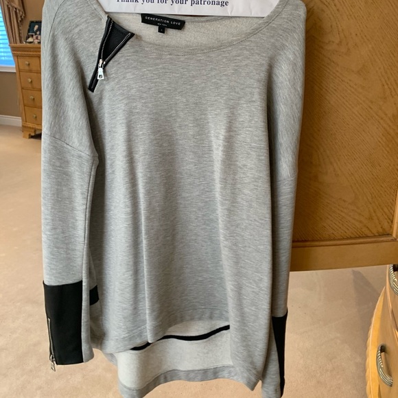 Generation love long sleeve top - Picture 1 of 4